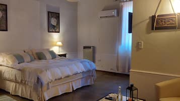 Standard Double Room | Soundproofing, free WiFi