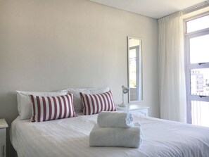 Cascades 2 bed 'FRESH LOOK & GREAT VIEW' | 2 bedrooms, premium bedding, individually decorated - Cascades 2 bed 'FRESH LOOK & GREAT VIEW' (Cape Town)