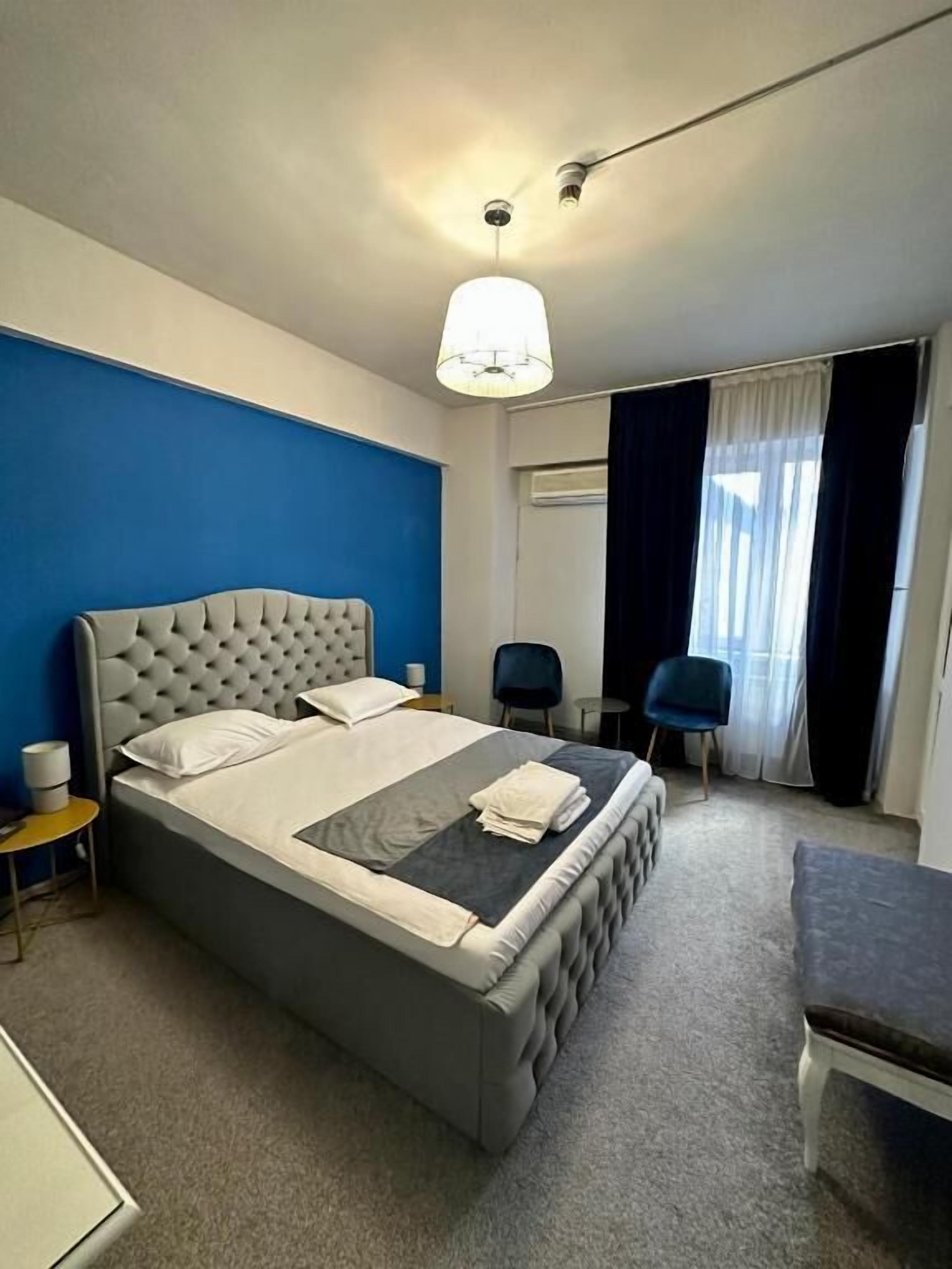 Superior Double Room, 1 Bedroom, Smoking, City View | Minibar, in-room safe, desk, rollaway beds (surcharge)
