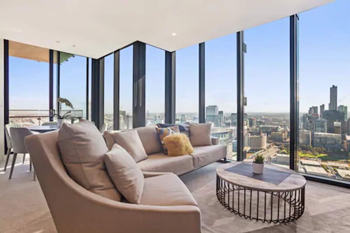 Two Bedroom Executive Apartment | Living area