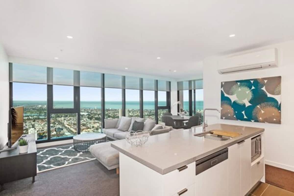 Two Bedroom Executive Family Apartment | Private kitchen