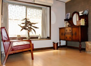 House | Living area | Flat-screen TV - Kumano House (Kyoto)