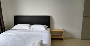Family Room, Berbilang Katil (Promo Standard Queen) | Meja 