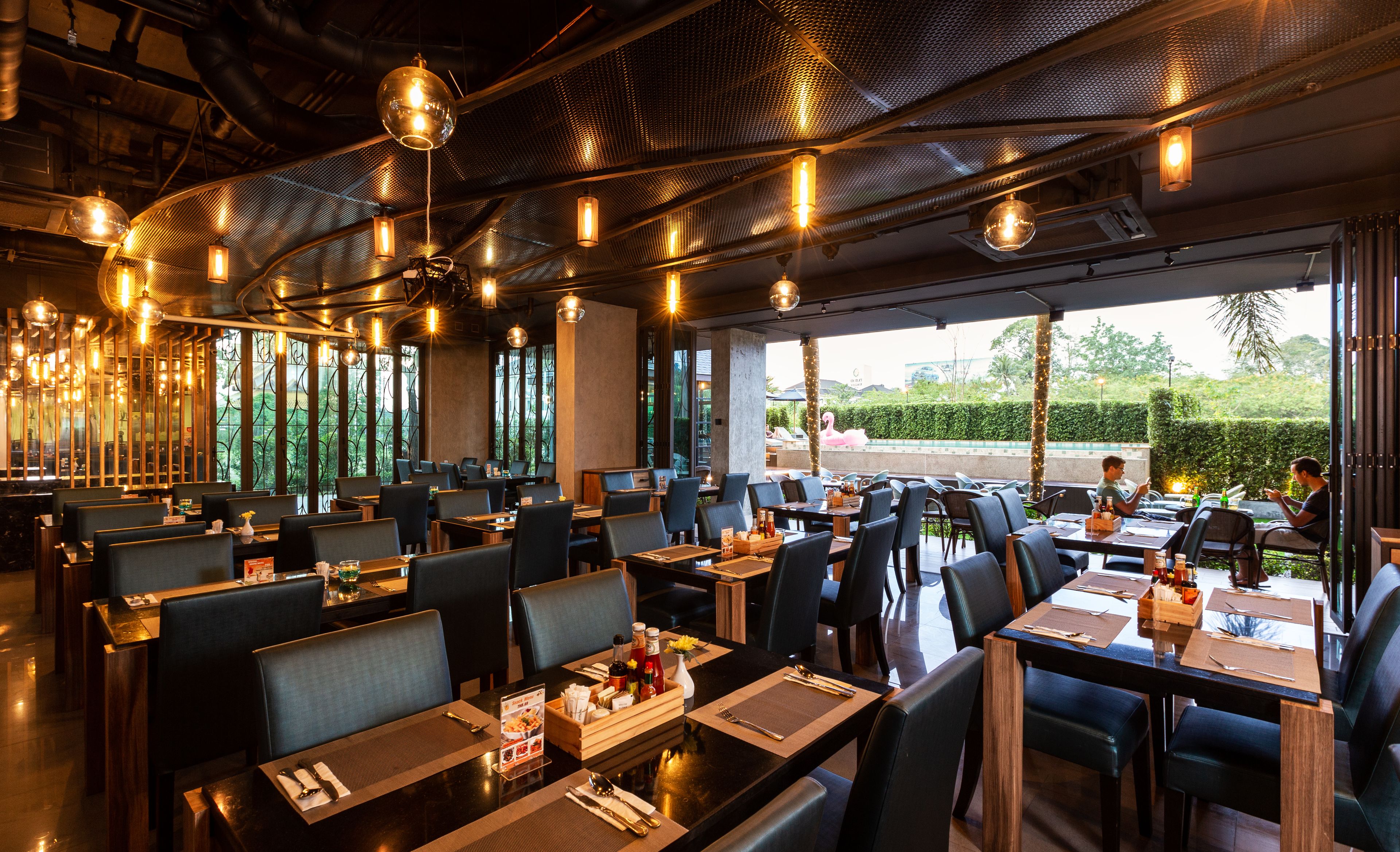 breakfast, lunch, dinner served; international cuisine, pool views