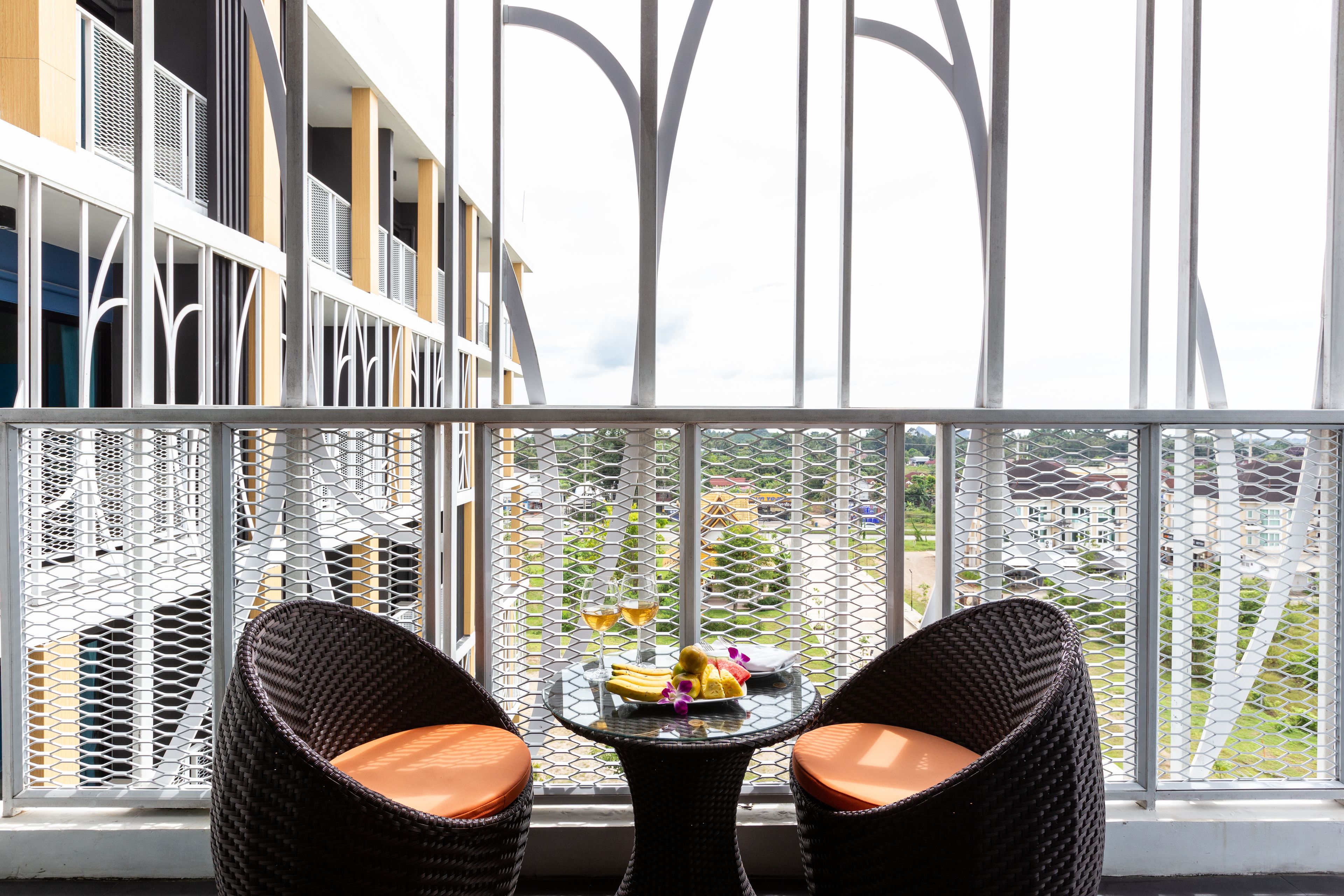 premium studio suite | terrace/patio