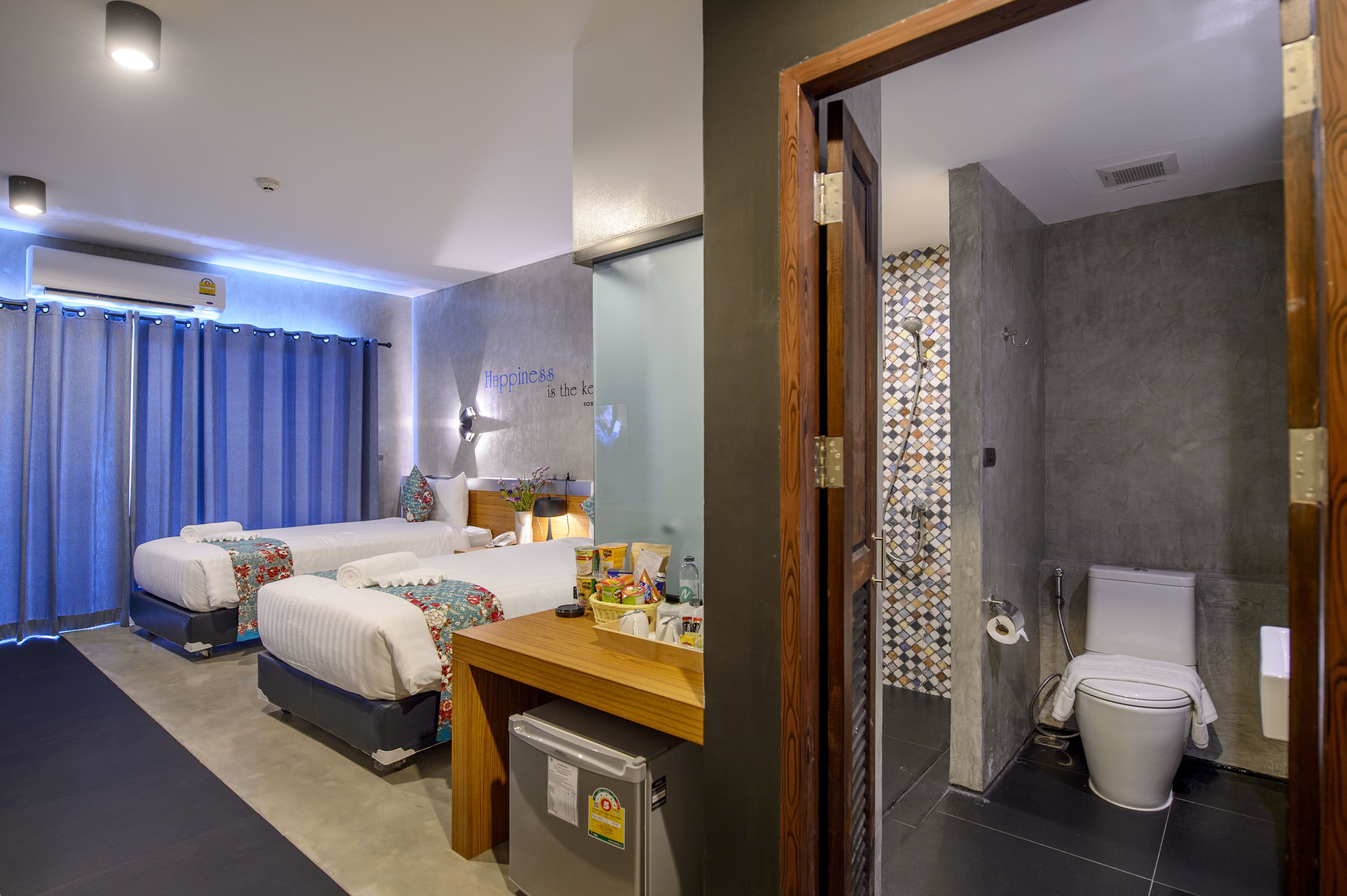 free toiletries, hair dryer, towels