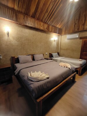 ห้องคอมฟอร์ททริปเปิล | ผ้าปูที่นอน