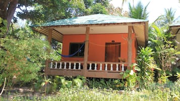 Chomjan Seaview Bungalow | Balcony
