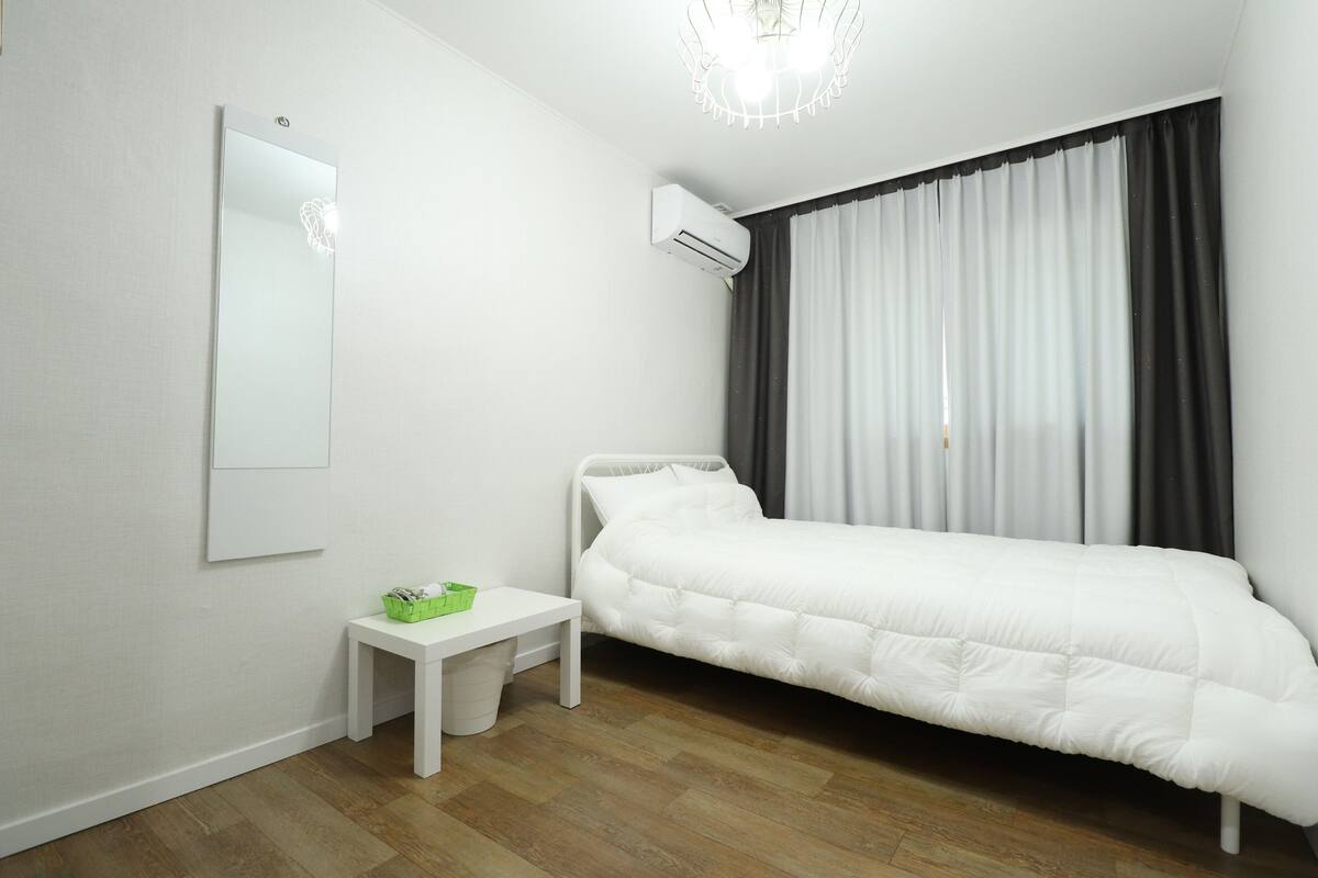 Habitación doble económica, 1 habitación, para no fumadores, baño compartido | Camas extra y wifi gratis