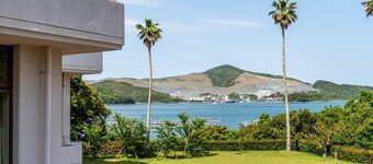 Wisterian Life Club Toba