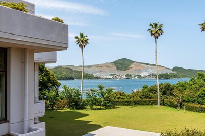 Wisterian Life Club Toba