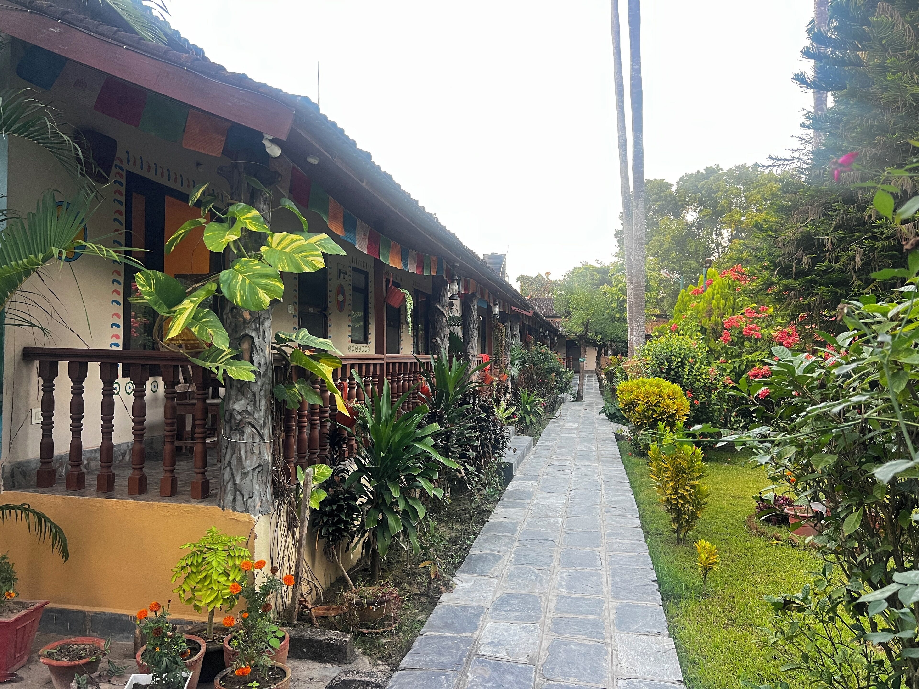 Deluxe Cottage, 1 King Bed, Garden View | Balcony view