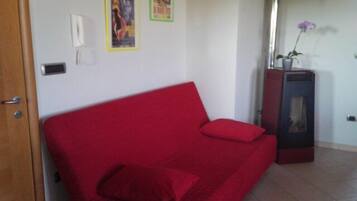 Deluxe-Loft | Wohnbereich | Flachbildfernseher