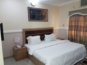 Ảnh chưa phân loại, 3 trong số 19 ảnh, nút