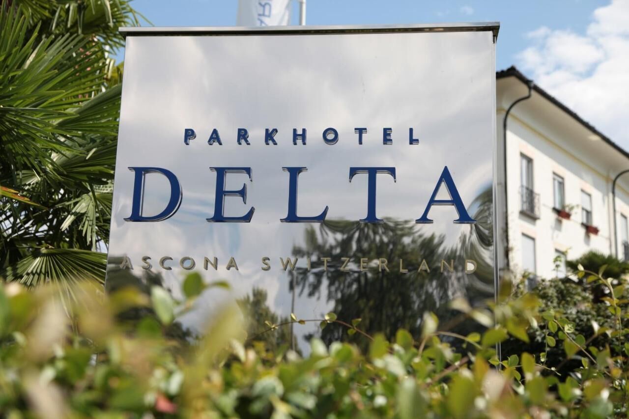 Señal de Parkhotel Delta en Ascona, Suiza.