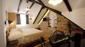 Coffres-forts dans les chambres, bureau, chambres insonorisées