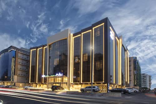 Façade de l’hébergement – soirée/nuit