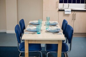 In-room dining - Bonington Student Village - Campus Accommodation (Loughborough)