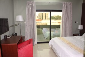 Double Room | Premium bedding, in-room safe, desk, blackout drapes