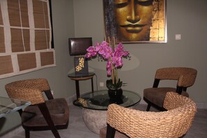 Thai massages, body scrubs, facials, 3 treatment rooms, massages - ELEVEN'S Hôtel & Spa (Abidjan)