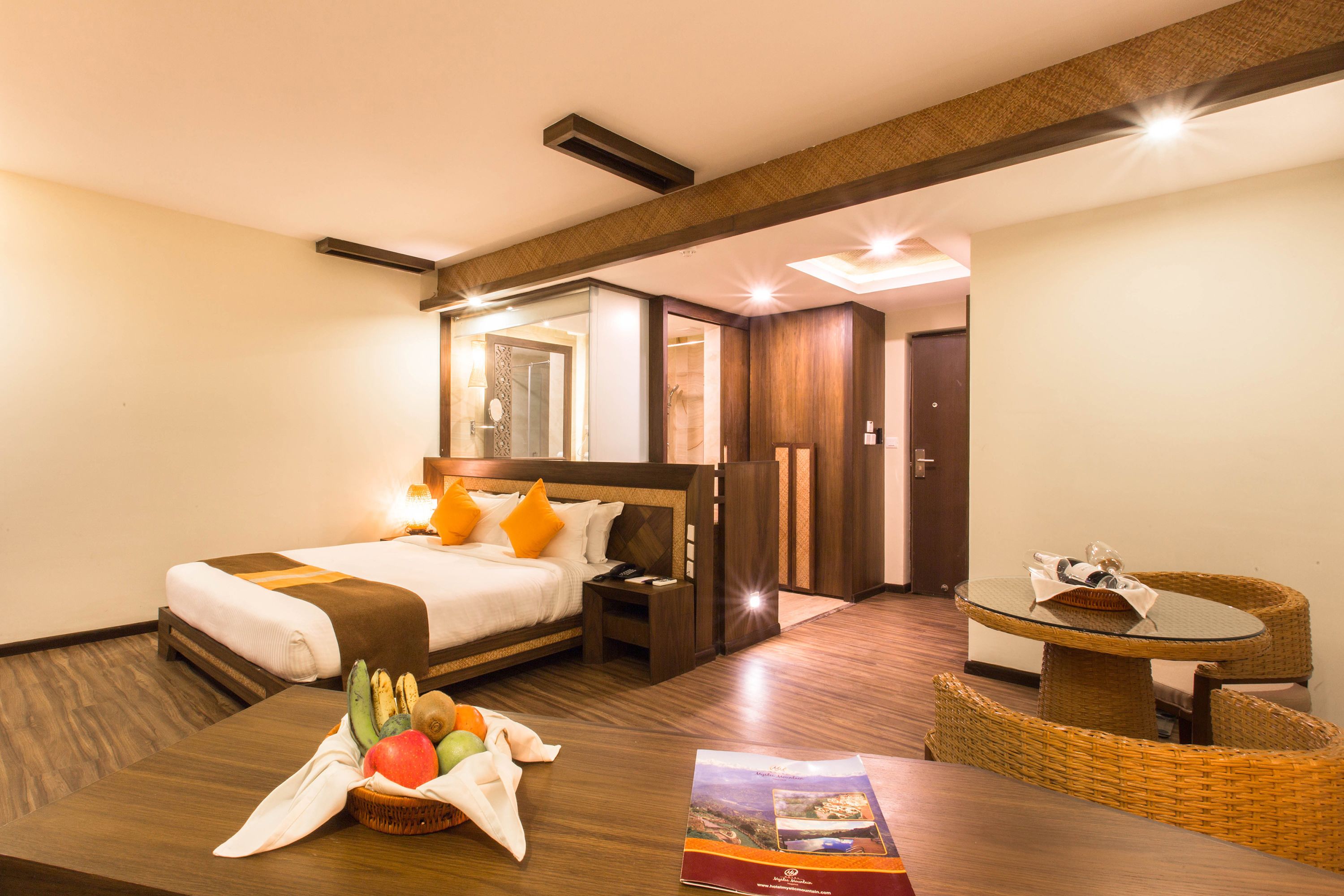 super deluxe room with patio | 1 bedroom, minibar, desk, iron/ironing board