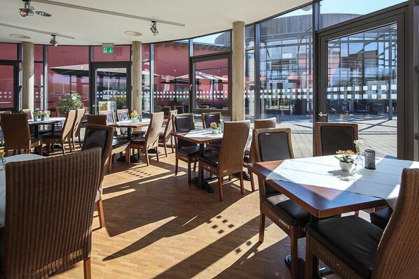 Local and international cuisine - vevio Hotel & Events (Spiesen-Elversberg)