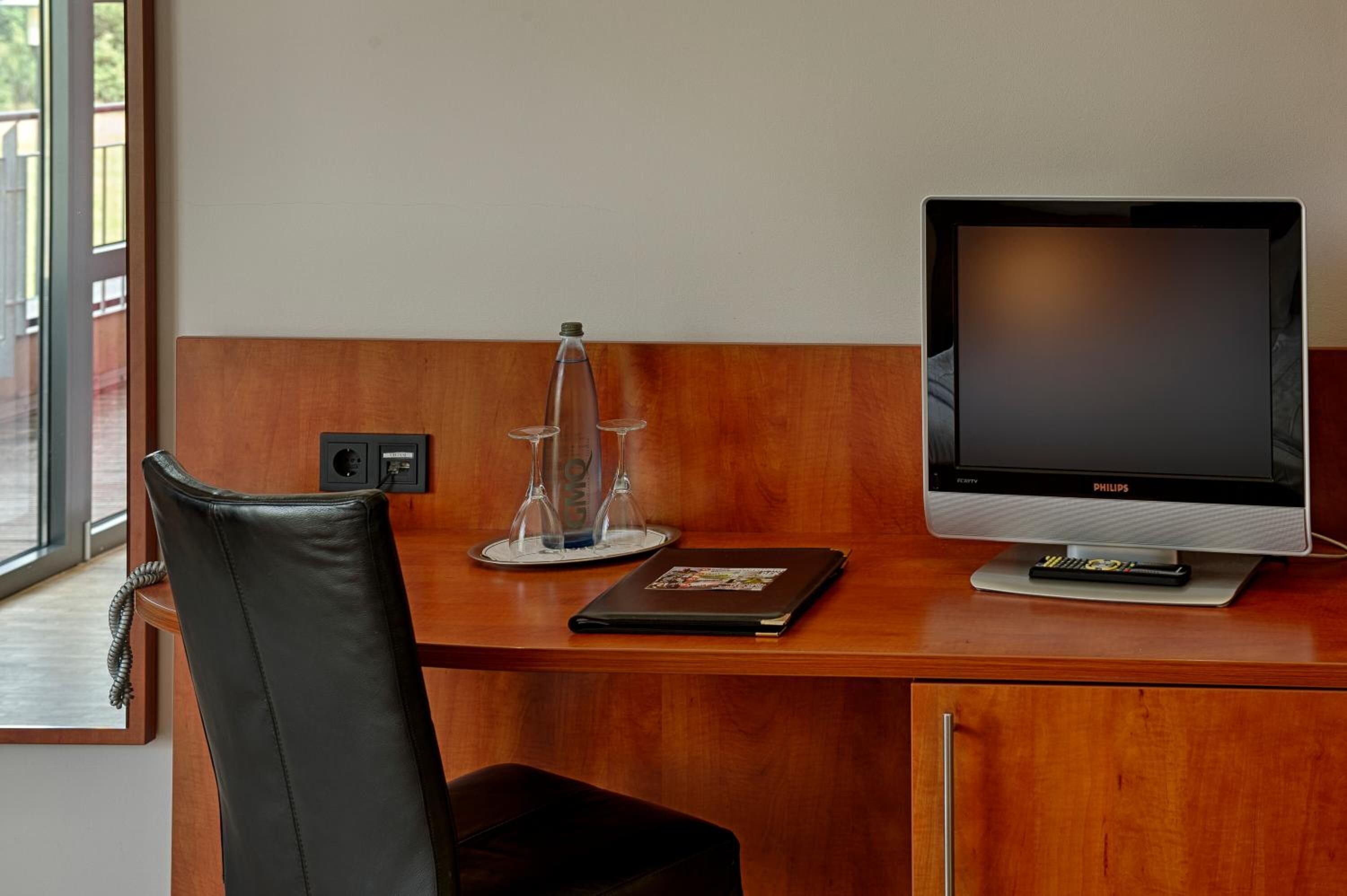 minibar, in-room safe, desk, soundproofing