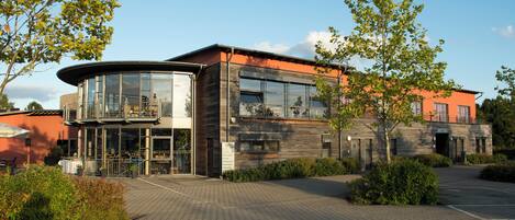 Fachada de la propiedad