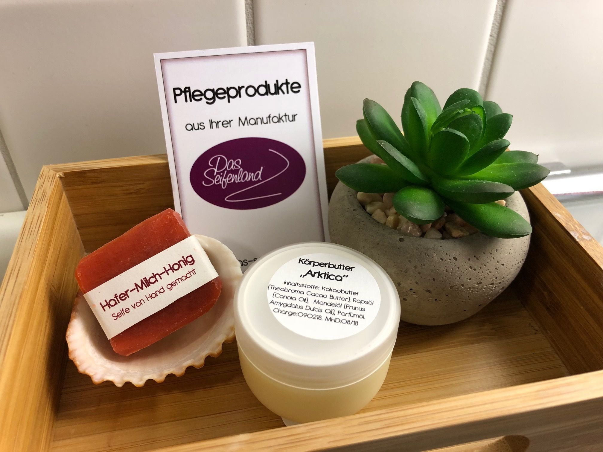 comfort double room single use | bathroom amenities | shower, free toiletries, hair dryer, towels