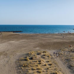 Privéstrand vlakbij, een gratis shuttleservice van/naar het strand