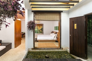 Deluxe Villa, Private Bathroom | 1 bedroom, premium bedding, individually furnished, desk - Kasara Resort - Chitwan National Park (Bharatpur)