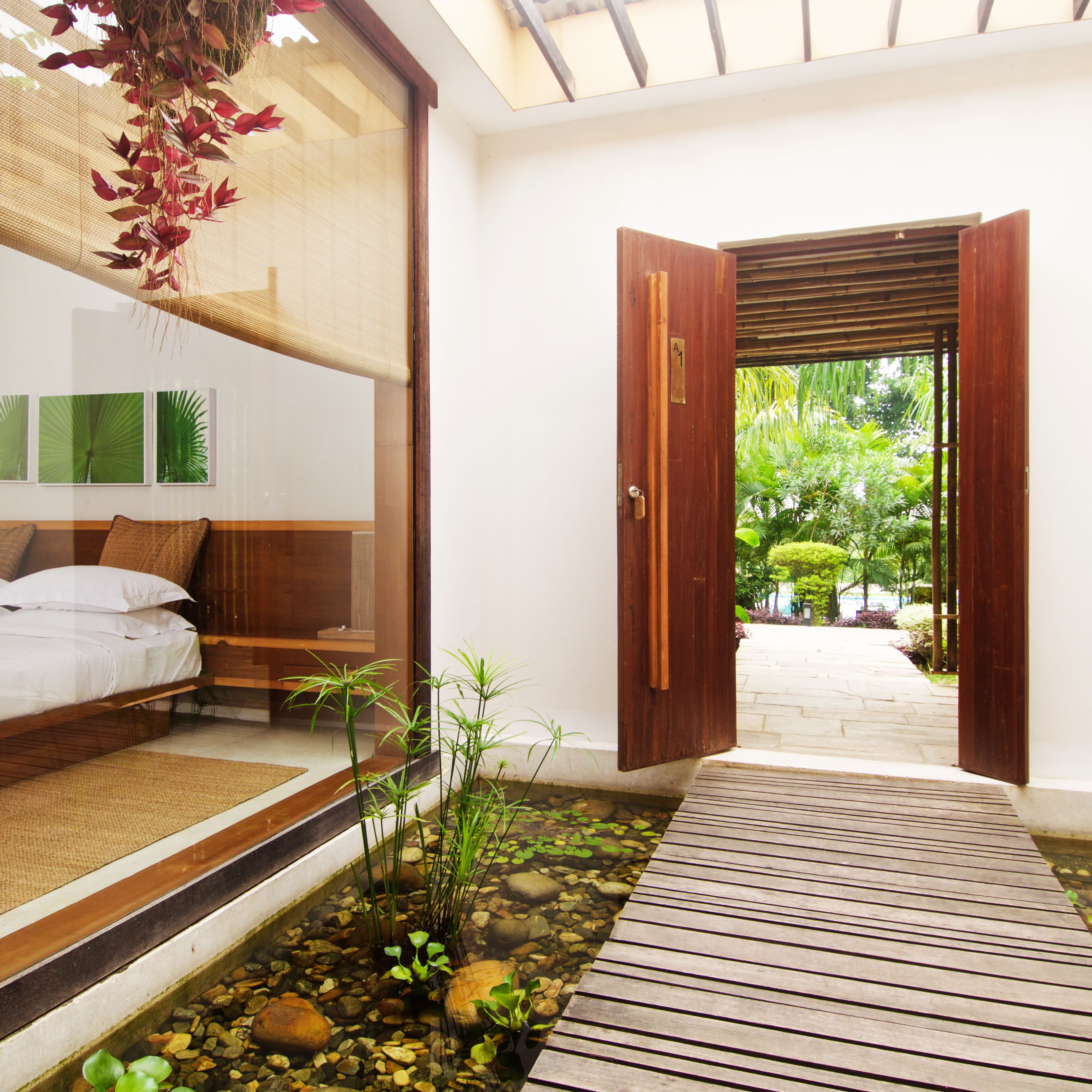 Deluxe Villa, Private Bathroom | 1 bedroom, premium bedding, minibar, in-room safe