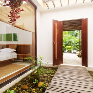 Deluxe Villa, Private Bathroom | 1 bedroom, premium bedding, minibar, in-room safe
