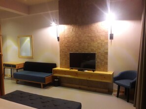 Deluxe Double Room, Garden View