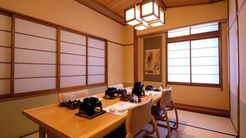 Ryokan dining