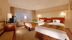 Business Room | Minibar, in-room safe, desk, blackout curtains - Ya'ao International Hotel Beijing (Beijing)