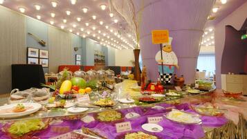 Desayuno buffet diario (CNY 88 por persona)