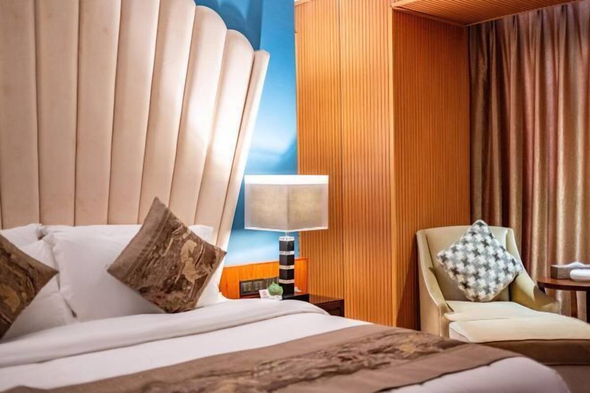 In-room safe, desk, blackout drapes, iron/ironing board