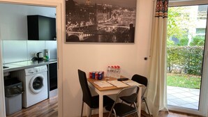 Perushuoneisto, 1 makuuhuone | Ruokailu omassa huoneessa