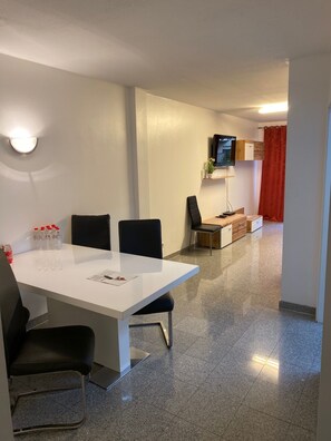 Lägenhet Standard - 2 sovrum | Matservice på rummet