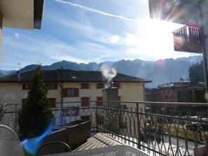 Standard Triple Room, Mountain View | Terrace/patio - Hotel Ristorante La Rosa (Teglio)