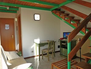 TV - Hotel Ristorante La Rosa (Teglio)
