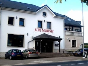 Front of property - Hotel L'Empire (Kehlen)