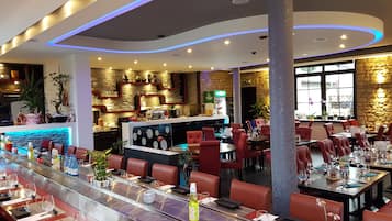 Lunch and dinner served, Chinese cuisine