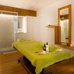 Sauna, rawatan badan, balut badan, lulur badan, rawatan muka