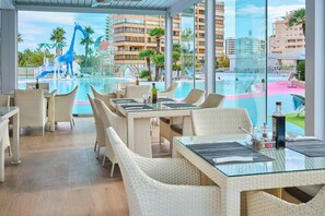 2 bars/lounges, rooftop bar, lobby lounge - ESTIMAR Calpe Suitopia (Calpe)