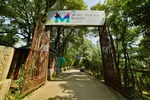 Front of property - Mint Tarika Resort (Kandaghat)