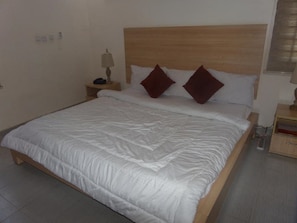 6 bedrooms