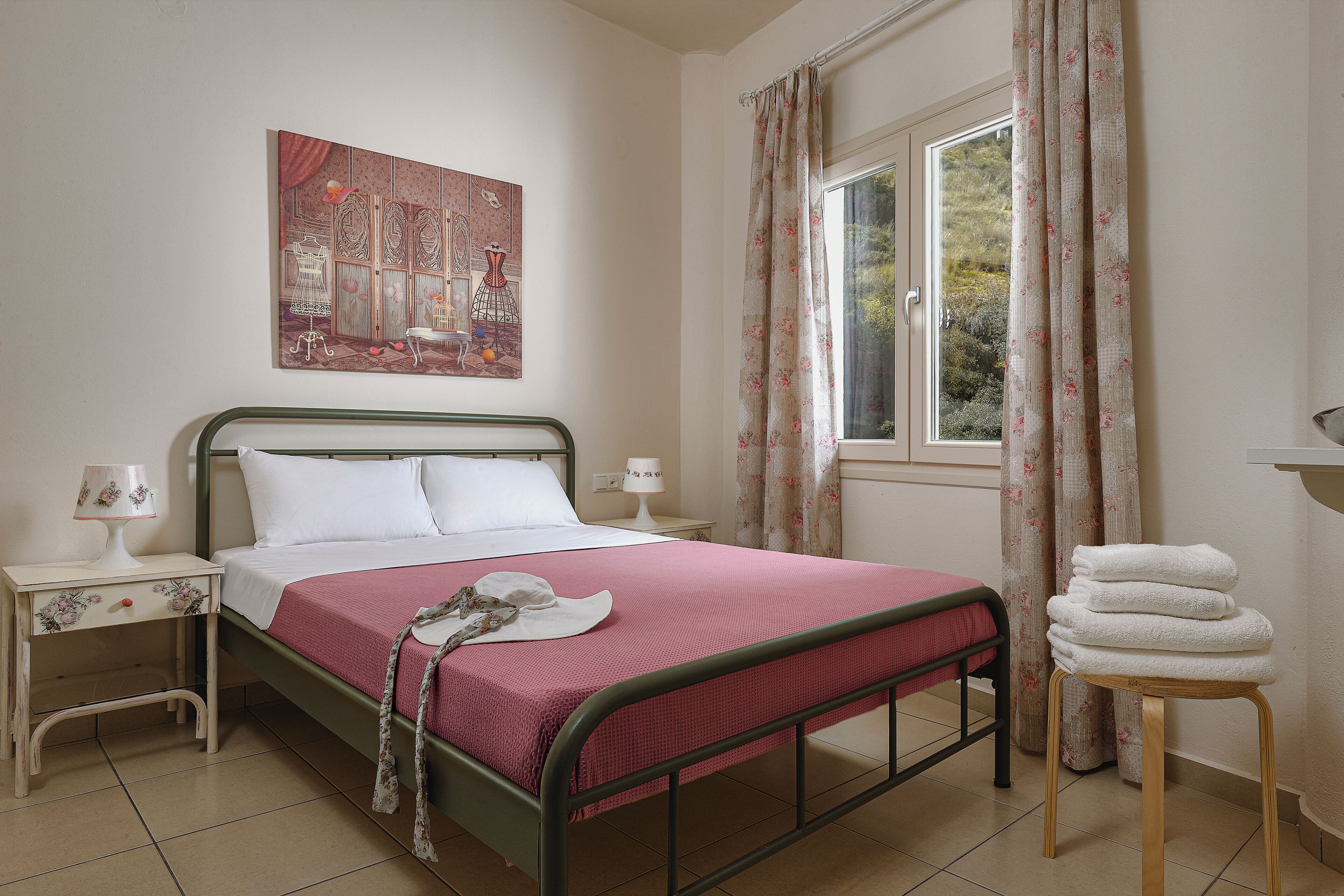 Deluxe-Apartment, 1 Schlafzimmer, Gartenblick (Diktamos) | Bügeleisen/Bügelbrett, kostenloses WLAN, Bettwäsche