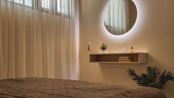 Apartament Deluxe, 1Â dormitori, vistes a la piscina (Elia) | Planxa i posts de planxar, wifi gratuĂŻta i roba de llit